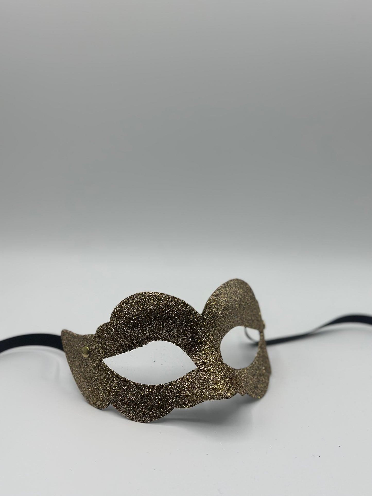 Máscara dorada purpurina - Masquerade mask gold
