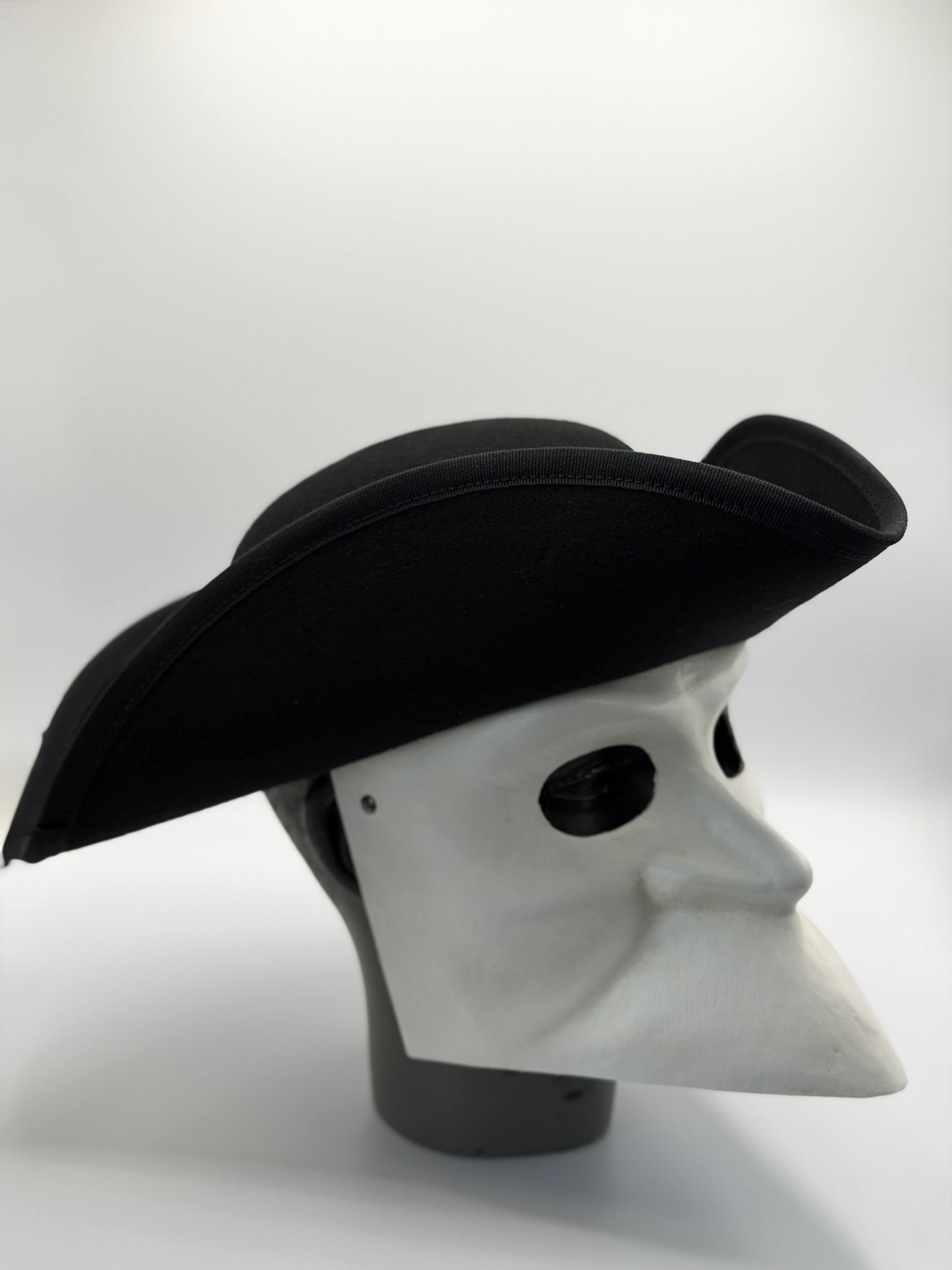 Venetian Bauta Casanova Mask with Lana Wool Tricorn Hat