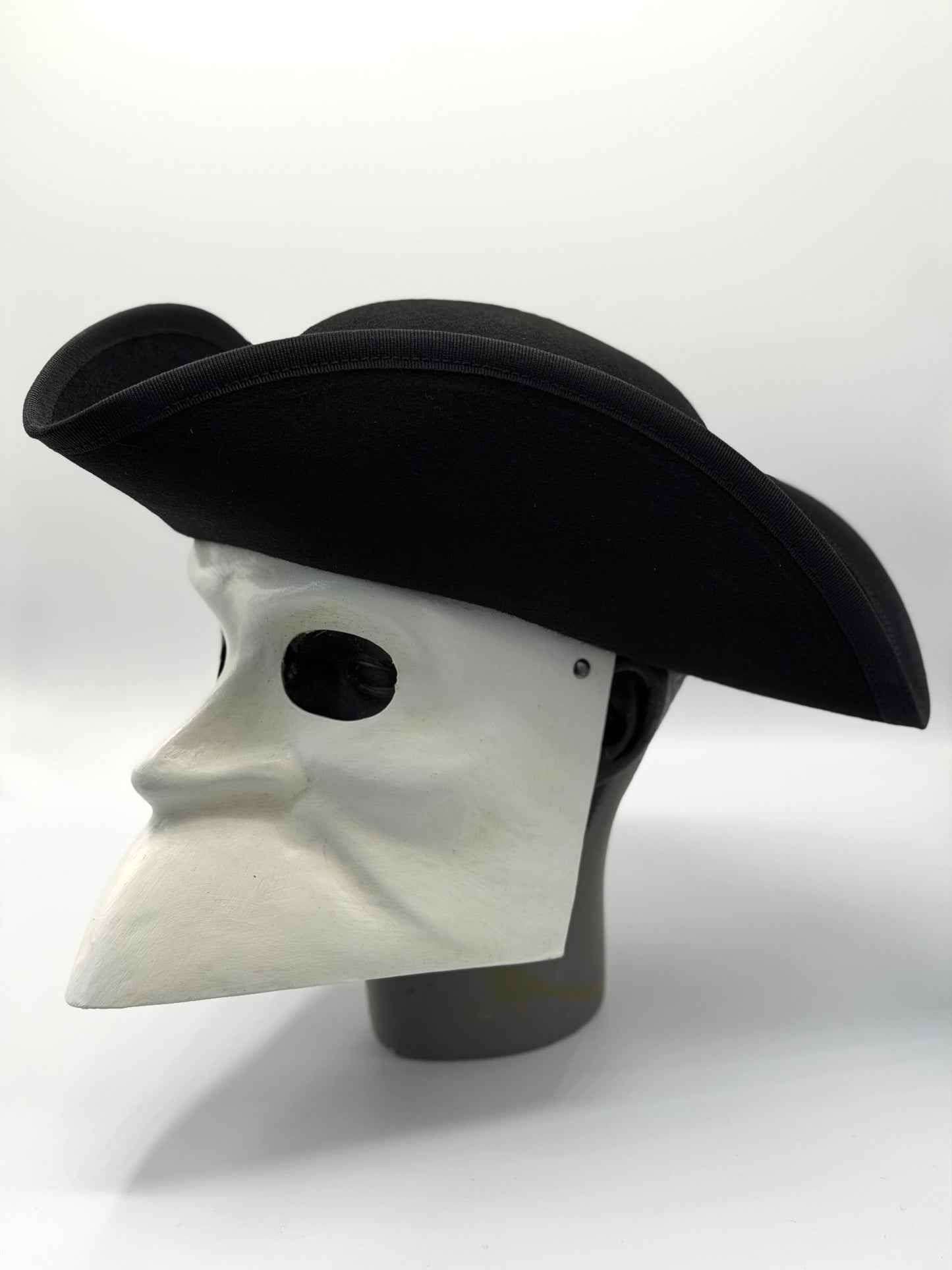 Venetian Bauta Casanova Mask with Lana Wool Tricorn Hat