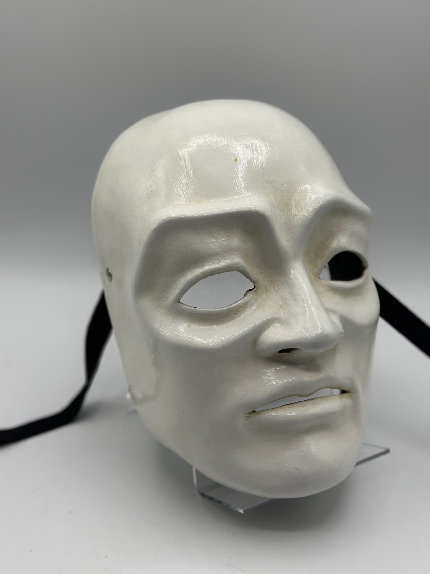 Eyes Wide Shut masker De priester wit