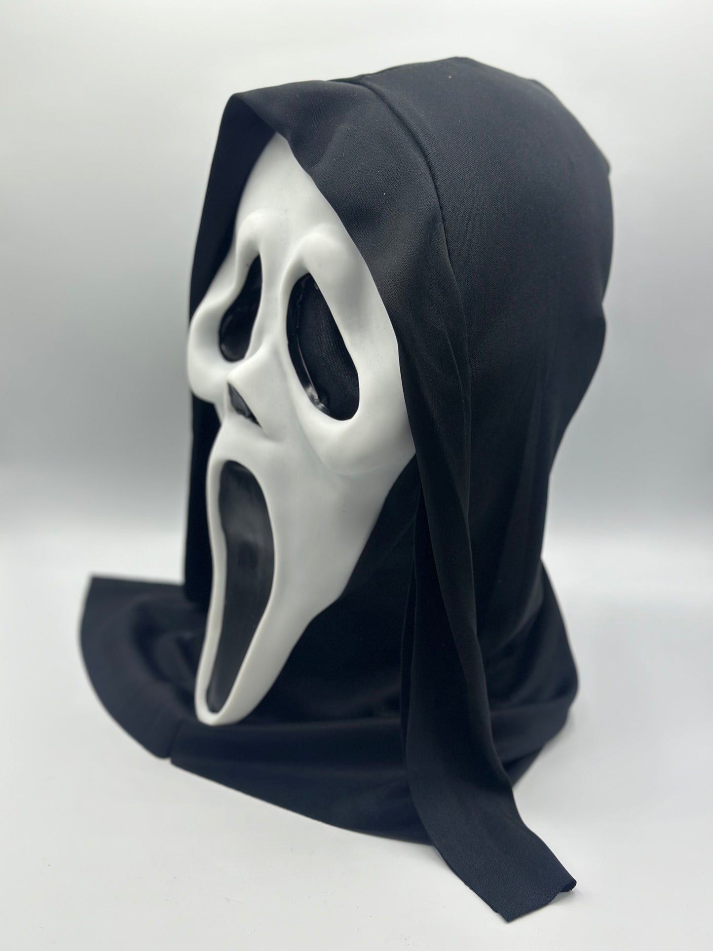 Scream mask, Ghostface mask from the scream movie