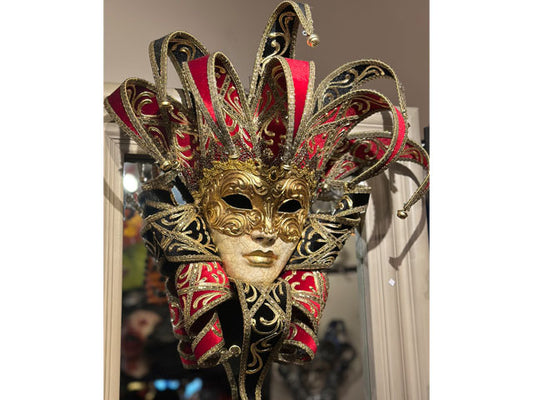 Jester mask in red and black velvet